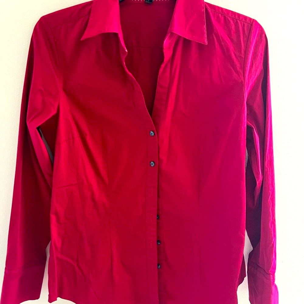 Button down, long sleeve shirt from Express Design Studio. Excellent condition!!